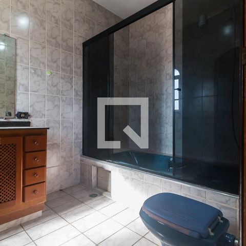 Casa para alugar com 551m², 15 quartos e 4 vagasBanheiro da Suíte 3