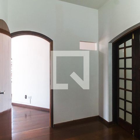Casa para alugar com 551m², 15 quartos e 4 vagasQuarto 4