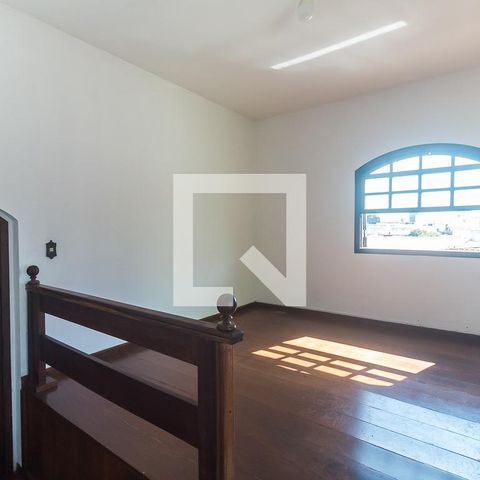 Casa para alugar com 551m², 15 quartos e 4 vagasQuarto 6 - Suíte 1