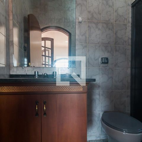 Casa para alugar com 551m², 15 quartos e 4 vagasBanheiro da Suíte 1