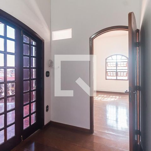 Casa para alugar com 551m², 15 quartos e 4 vagasQuarto 1