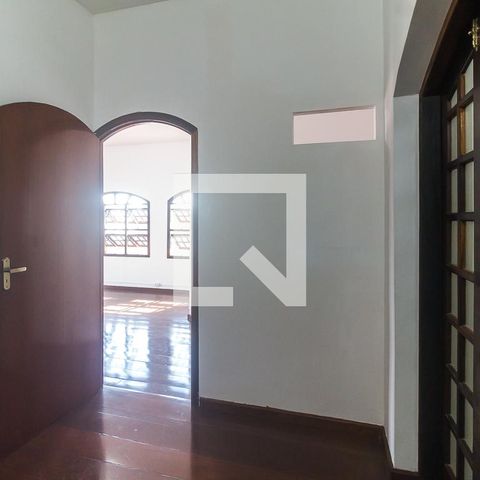 Casa para alugar com 551m², 15 quartos e 4 vagasQuarto 4