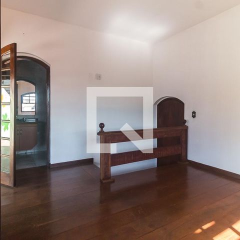 Casa para alugar com 551m², 15 quartos e 4 vagasQuarto 6 - Suíte 1