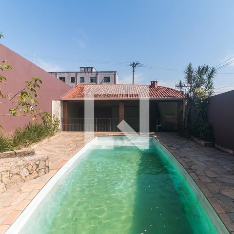 Casa para alugar com 551m², 15 quartos e 4 vagasPiscina