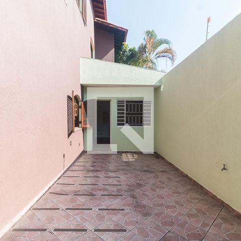 Casa para alugar com 551m², 15 quartos e 4 vagasCorredor/Quintal