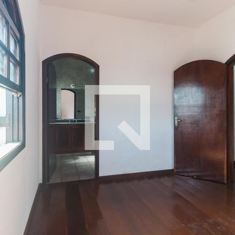 Casa para alugar com 551m², 15 quartos e 4 vagasQuarto 8 - Suíte 3
