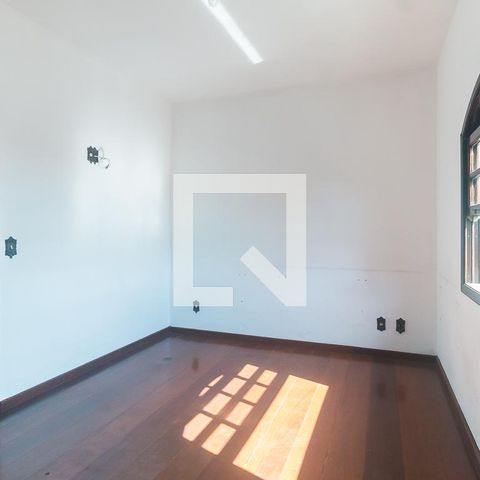 Casa para alugar com 551m², 15 quartos e 4 vagasQuarto 8 - Suíte 3
