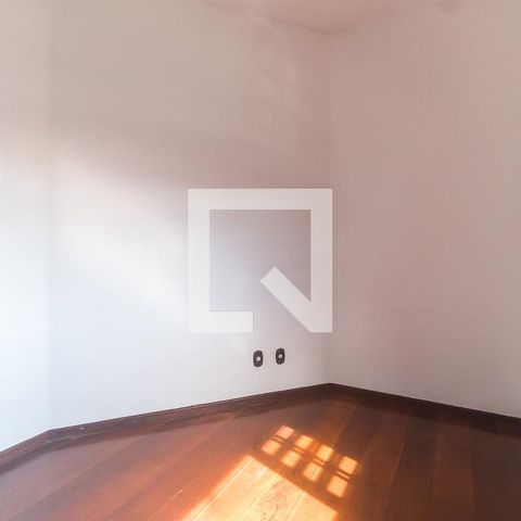 Casa para alugar com 551m², 15 quartos e 4 vagasQuarto 5