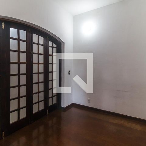Casa para alugar com 551m², 15 quartos e 4 vagasQuarto 4