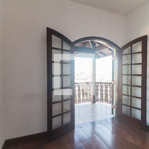 Casa para alugar com 551m², 15 quartos e 4 vagasQuarto 10