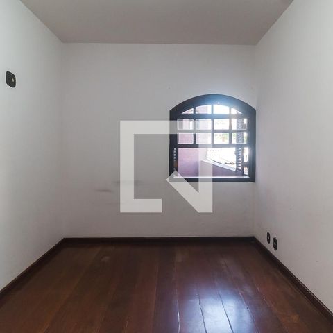 Casa para alugar com 551m², 15 quartos e 4 vagasQuarto 7 - Suíte 2