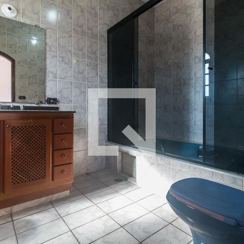 Casa para alugar com 551m², 15 quartos e 4 vagasBanheiro da Suíte 3