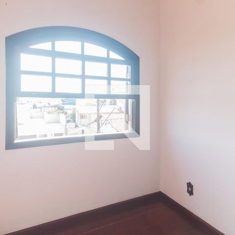 Casa para alugar com 551m², 15 quartos e 4 vagasQuarto 9