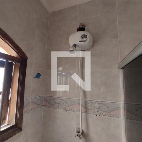 Casa à venda com 214m², 3 quartos e 2 vagas Casa à venda com 214m², 3 quartos e 2 vagasBanheiro