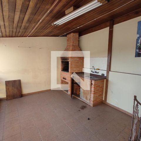 Casa à venda com 214m², 3 quartos e 2 vagas Casa à venda com 214m², 3 quartos e 2 vagasChurrasqueira