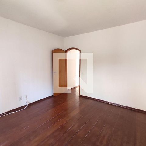 Casa à venda com 214m², 3 quartos e 2 vagas Casa à venda com 214m², 3 quartos e 2 vagasQuarto 1