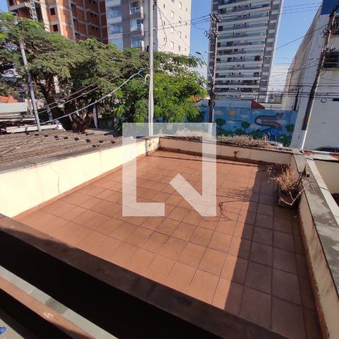 Casa à venda com 214m², 3 quartos e 2 vagas Casa à venda com 214m², 3 quartos e 2 vagasVaranda Suíte vista