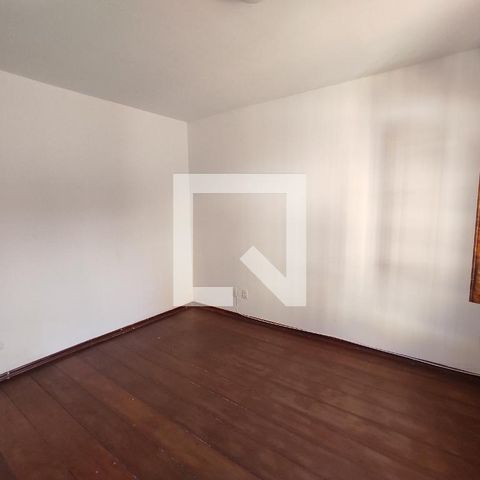 Casa à venda com 214m², 3 quartos e 2 vagas Casa à venda com 214m², 3 quartos e 2 vagasQuarto 1