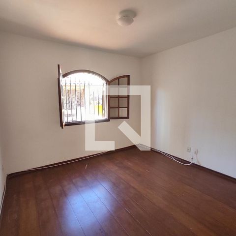 Casa à venda com 214m², 3 quartos e 2 vagas Casa à venda com 214m², 3 quartos e 2 vagasQuarto 1