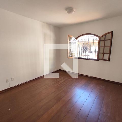 Casa à venda com 214m², 3 quartos e 2 vagas Casa à venda com 214m², 3 quartos e 2 vagasQuarto 1