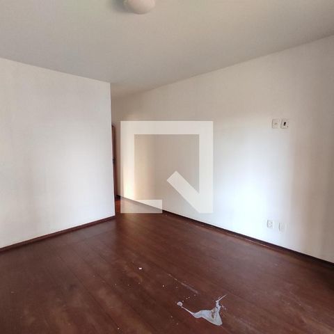 Casa à venda com 214m², 3 quartos e 2 vagas Casa à venda com 214m², 3 quartos e 2 vagasSuíte
