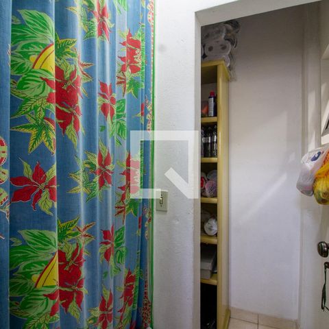 Casa à venda com 380m², 5 quartos e 6 vagasDespensa
