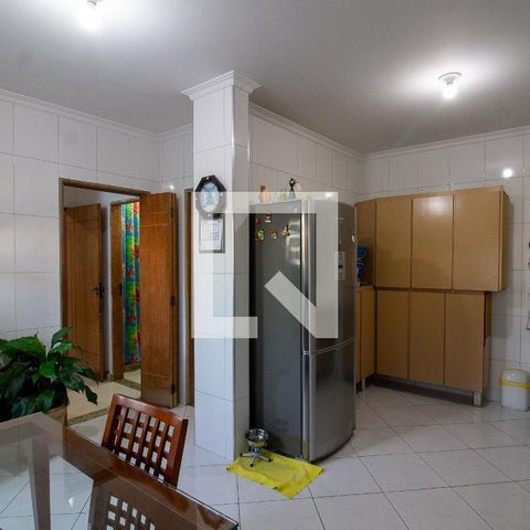 Casa à venda com 380m², 5 quartos e 6 vagasCozinha