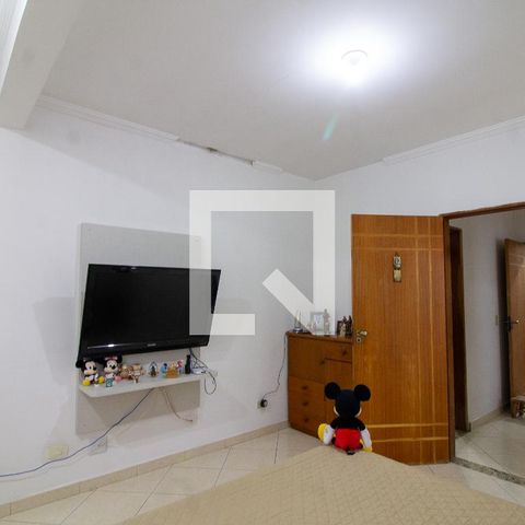 Casa à venda com 380m², 5 quartos e 6 vagasSuíte