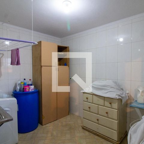 Casa à venda com 380m², 5 quartos e 6 vagasÁrea de Serviço