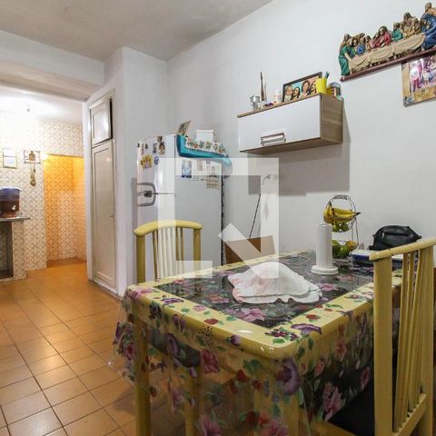 Casa à venda com 110m², 2 quartos e 2 vagas Casa à venda com 110m², 2 quartos e 2 vagasCozinha