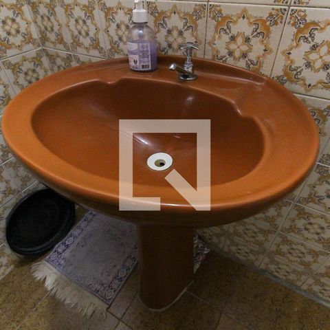 Casa à venda com 110m², 2 quartos e 2 vagas Casa à venda com 110m², 2 quartos e 2 vagasBanheiro