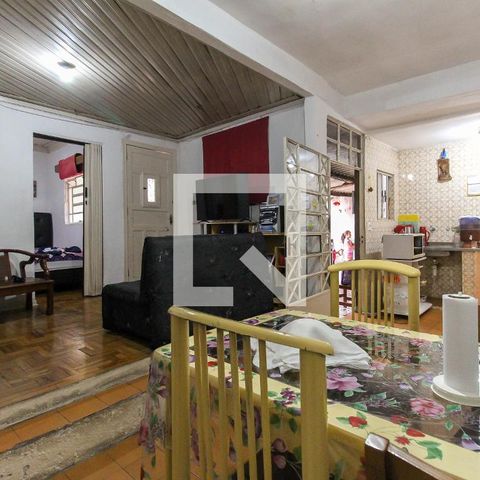 Casa à venda com 110m², 2 quartos e 2 vagas Casa à venda com 110m², 2 quartos e 2 vagasCozinha