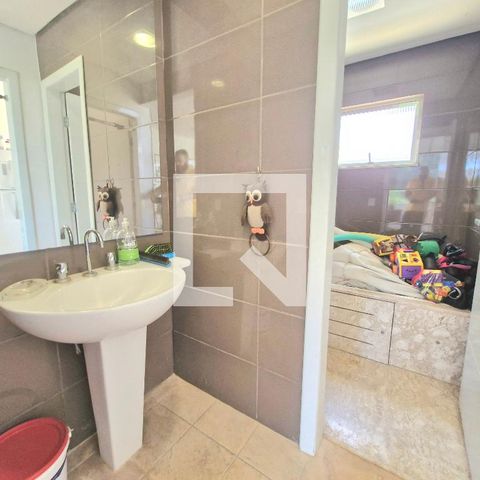 Casa para alugar com 1320m², 5 quartos e 4 vagasBanheiro 7