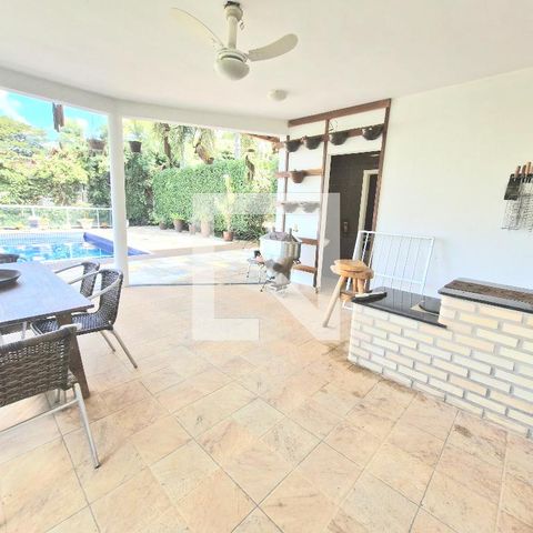 Casa para alugar com 1320m², 5 quartos e 4 vagasChurrasqueira