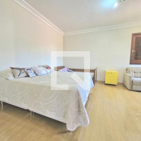 Casa para alugar com 1320m², 5 quartos e 4 vagasSuíte 1