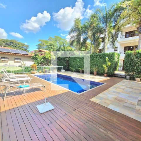 Casa para alugar com 1320m², 5 quartos e 4 vagasÁrea comum - Piscina