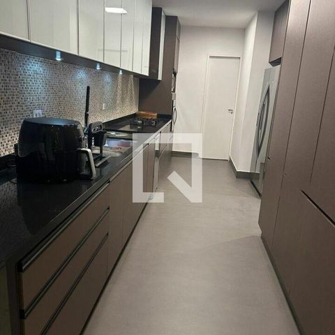 Apartamento à venda com 213m², 3 quartos e 4 vagas
