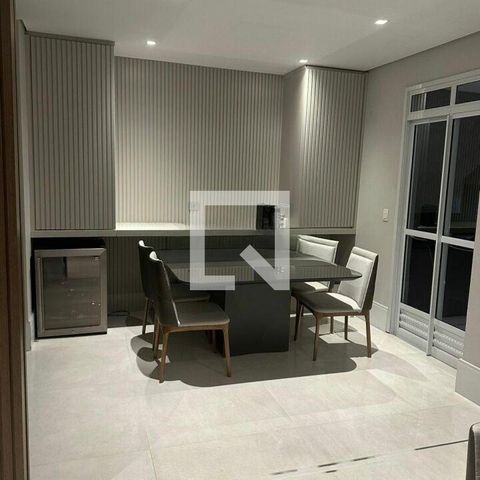 Apartamento à venda com 213m², 3 quartos e 4 vagas