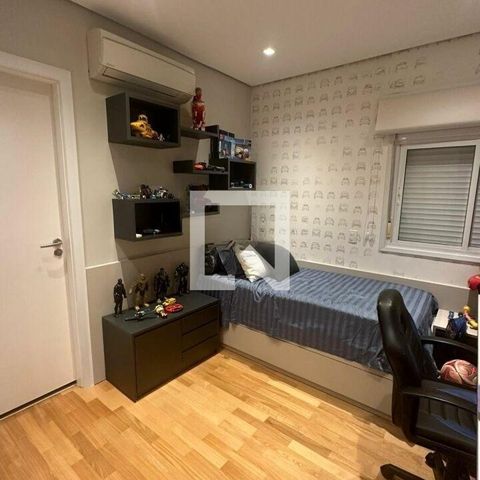 Apartamento à venda com 213m², 3 quartos e 4 vagas