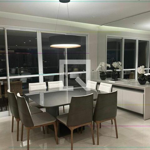 Apartamento à venda com 213m², 3 quartos e 4 vagas
