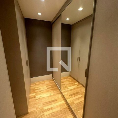 Apartamento à venda com 213m², 3 quartos e 4 vagas