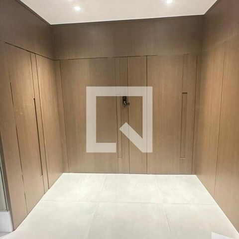 Apartamento à venda com 213m², 3 quartos e 4 vagas