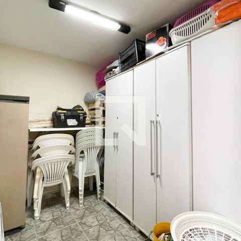 Casa à venda com 223m², 3 quartos e 3 vagasQuarto de Serviço