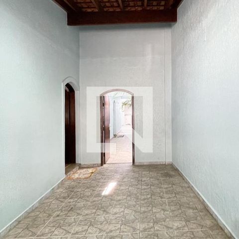 Casa à venda com 223m², 3 quartos e 3 vagasEntrada 