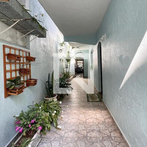Casa à venda com 223m², 3 quartos e 3 vagasQuintal
