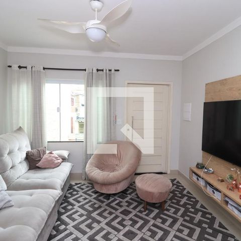 Casa à venda com 140m², 3 quartos e 3 vagasSala de TV