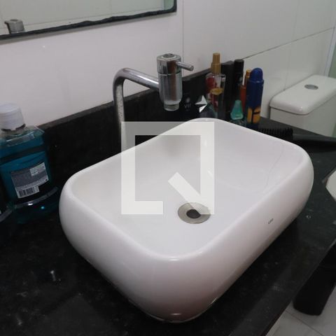 Casa à venda com 140m², 3 quartos e 3 vagasBanheiro da Suíte