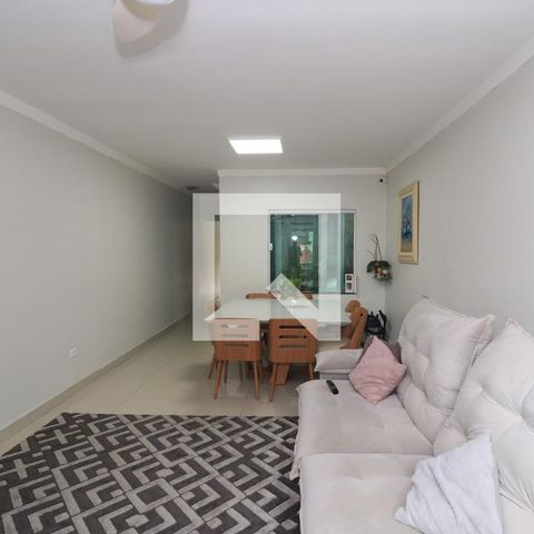 Casa à venda com 140m², 3 quartos e 3 vagasSala de TV