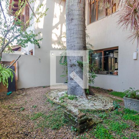 Casa de condomínio para alugar com 450m², 4 quartos e 3 vagas Casa de condomínio para alugar com 450m², 4 quartos e 3 vagasÁrea Privativa