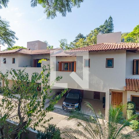 Casa de condomínio para alugar com 450m², 4 quartos e 3 vagas Casa de condomínio para alugar com 450m², 4 quartos e 3 vagasVista